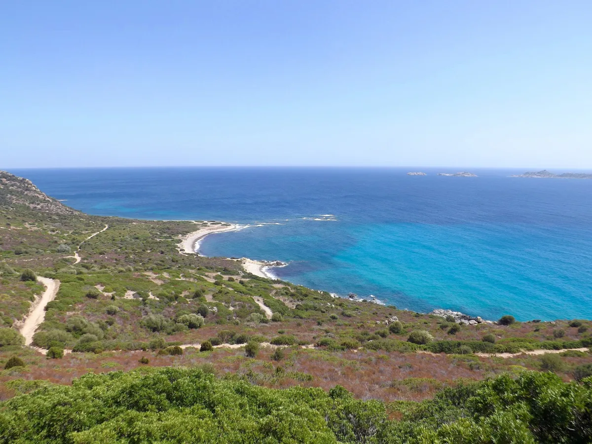 In che zona dormire a Villasimius: guida alle aree migliori 2026