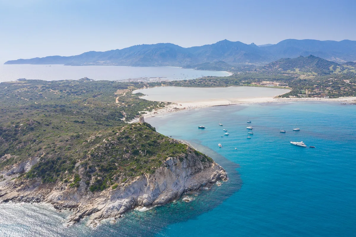 Quali sono le spiagge più tranquille di Villasimius? Ecco dove rilassarsi
